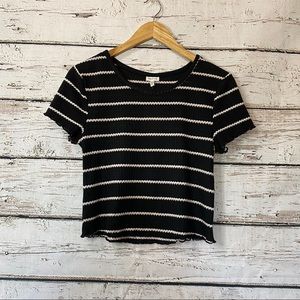 - 2/$15NWT SELF 💚E Crop top